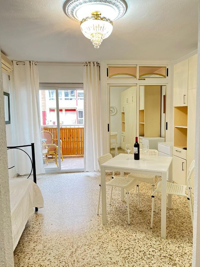 Studio Touristique Iris Appartamento Benalmádena Esterno foto