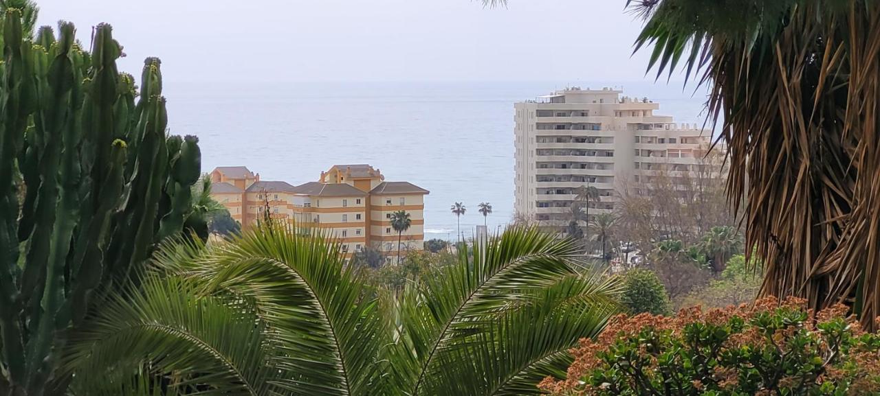 Studio Touristique Iris Appartamento Benalmádena Esterno foto